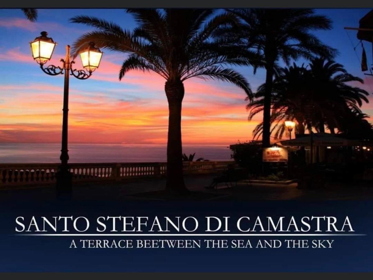 The Palace B&B And Apartments Santo Stefano di Camastra Eksteriør bilde
