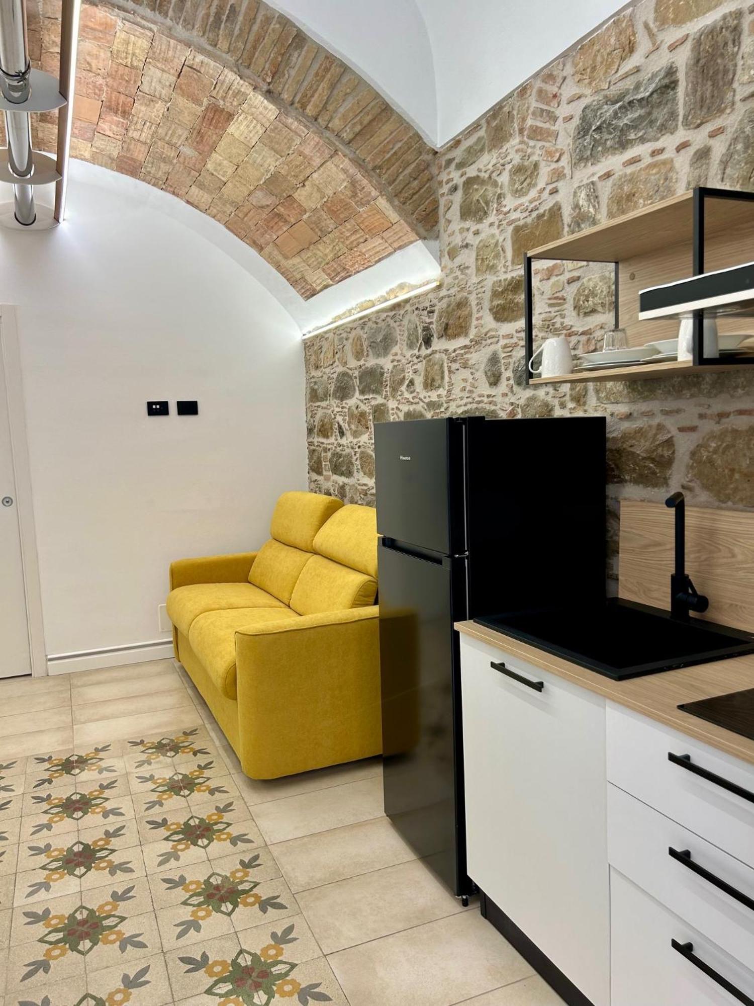 The Palace B&B And Apartments Santo Stefano di Camastra Eksteriør bilde